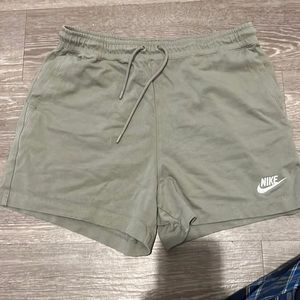 Nike Women’s Medium Green Shorts